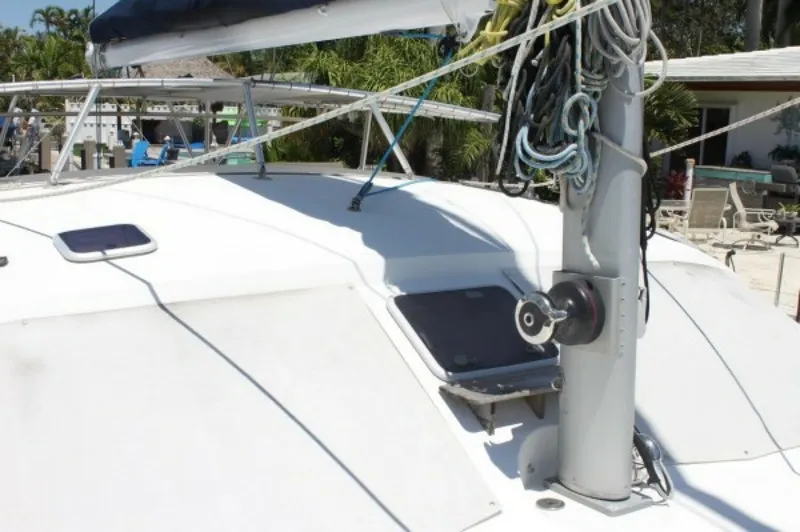 Slide: The Image of Used Sail Catamaran for sale 2006 ALLIAURA MARINE Privilege - JOBSITE - 5556696