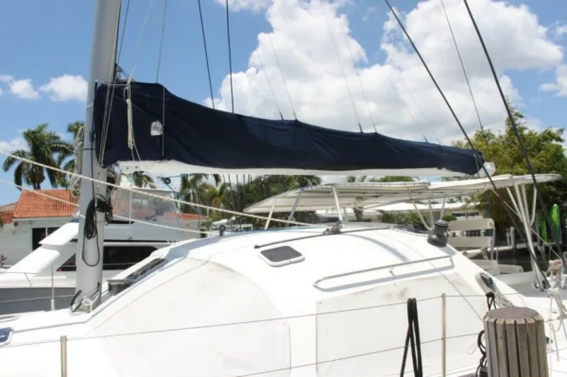 Slide: The Image of Used Sail Catamaran for sale 2006 ALLIAURA MARINE Privilege - JOBSITE - 5556640