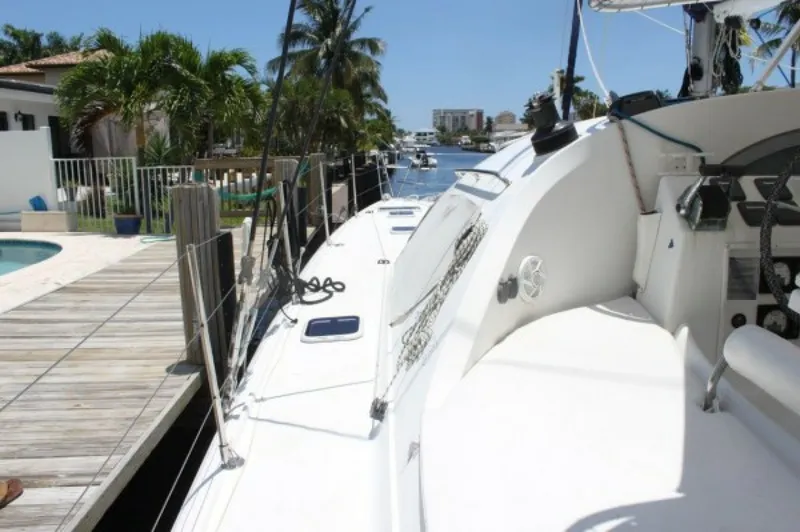 Slide: The Image of Used Sail Catamaran for sale 2006 ALLIAURA MARINE Privilege - JOBSITE - 5556699