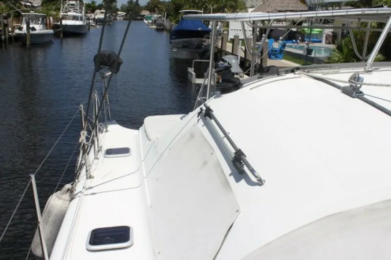 Slide: The Image of Used Sail Catamaran for sale 2006 ALLIAURA MARINE Privilege - JOBSITE - 5556707