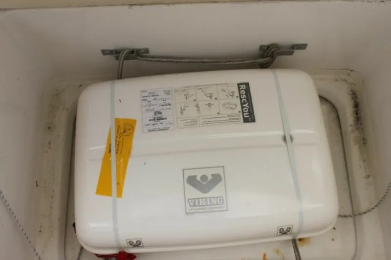 Slide: The Image of Used Sail Catamaran for sale 2006 ALLIAURA MARINE Privilege - JOBSITE - 5556687