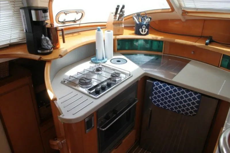 Slide: The Image of Used Sail Catamaran for sale 2006 ALLIAURA MARINE Privilege - JOBSITE - 5556674