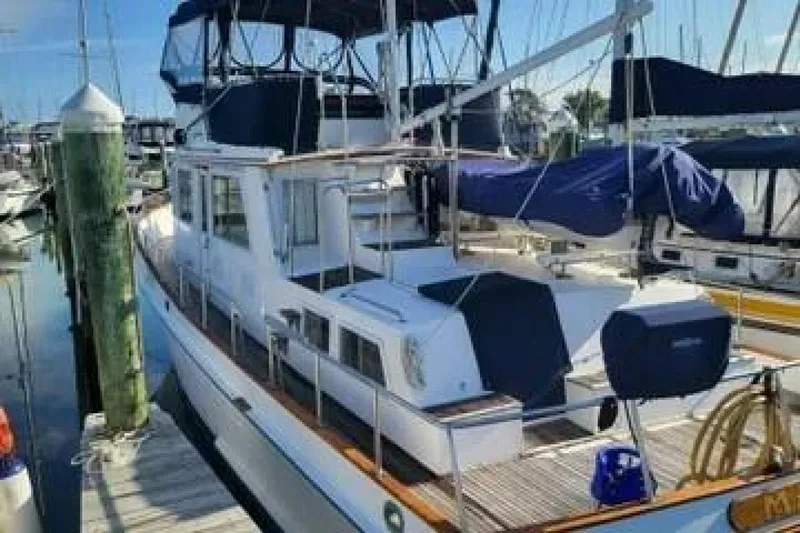 Slide: The Image of Grand Banks 42 classic 1989 - 5556779