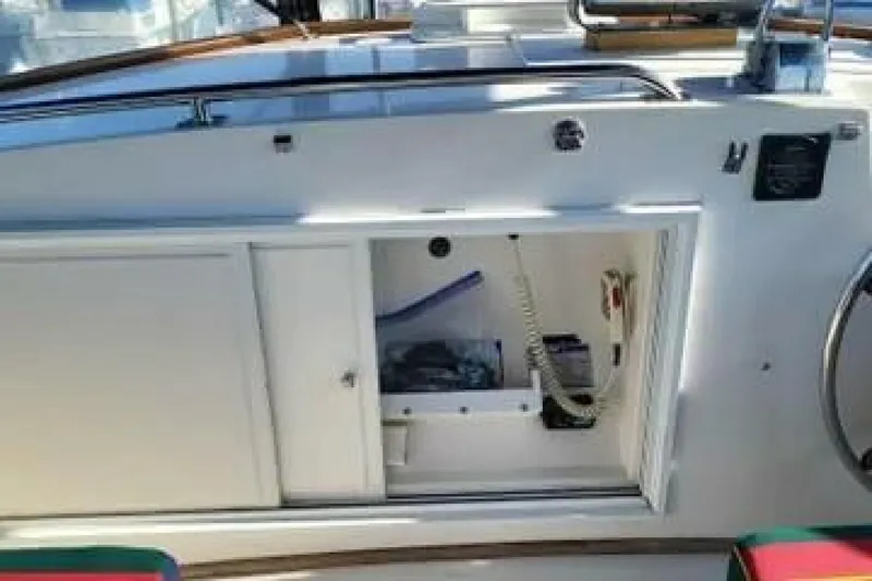 Slide: The Image of Grand Banks 42 classic 1989 - 5556788