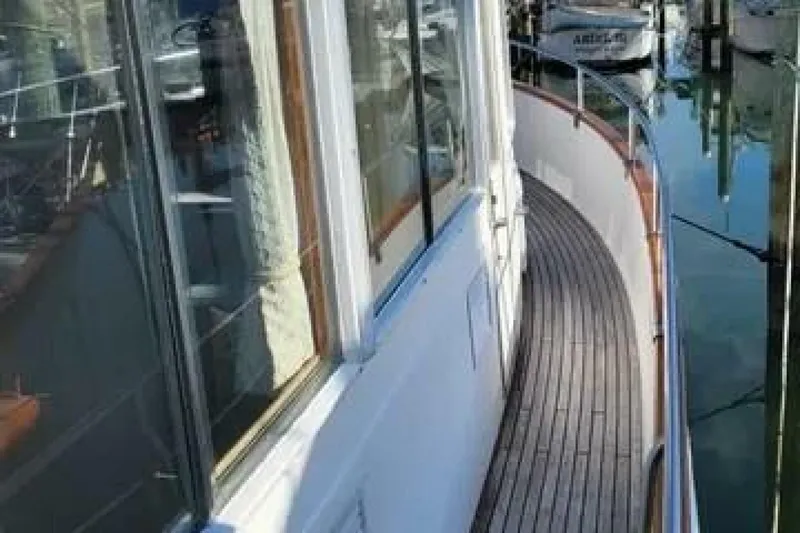 Slide: The Image of Grand Banks 42 classic 1989 - 5556794