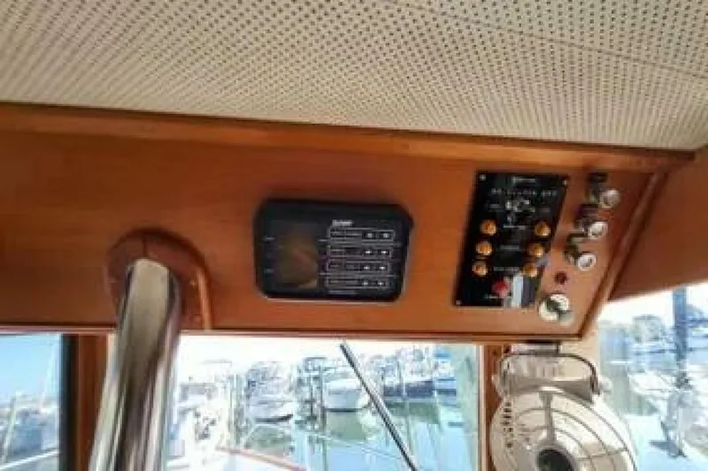 Slide: The Image of Grand Banks 42 classic 1989 - 5556821