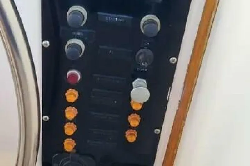 Slide: The Image of Grand Banks 42 classic 1989 - 5556847