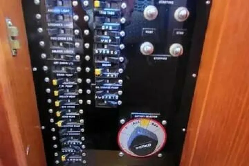 Slide: The Image of Grand Banks 42 classic 1989 - 5556857