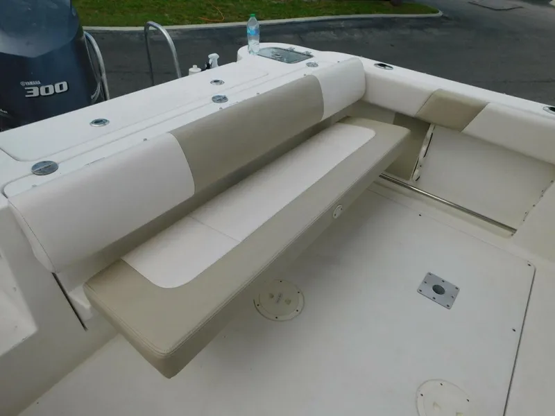 Slide: The Image of Robalo R247 Dual Console 2016 - 5556745