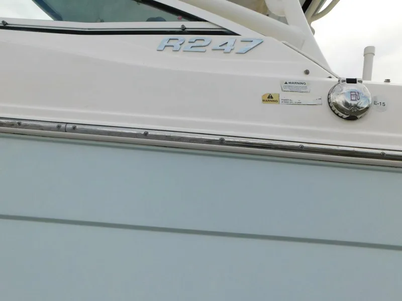 Slide: The Image of Robalo R247 Dual Console 2016 - 5556753