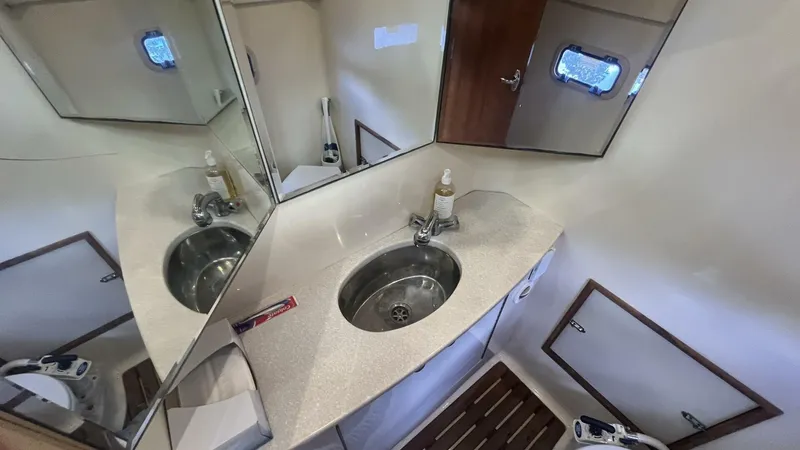 Slide: The Image of Gemini Legacy 35 2014 - 5557026