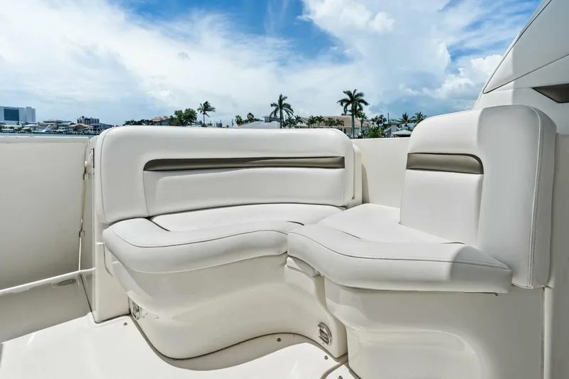 Slide: The Image of 2006 Sea Ray 38 Sundancer 'Ty One On' - 5557497