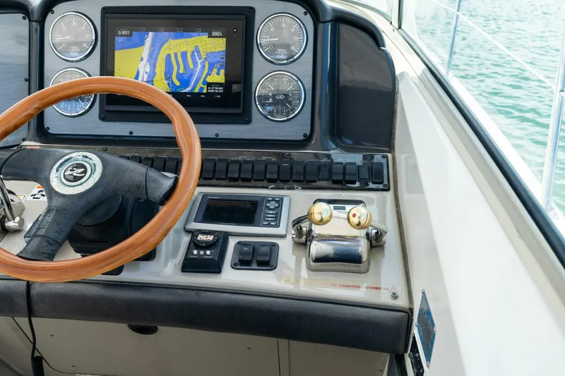 Slide: The Image of 2006 Sea Ray 38 Sundancer 'Ty One On' - 5557506