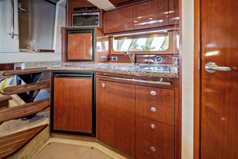 Slide: The Image of 2006 Sea Ray 38 Sundancer 'Ty One On' Galley - 5557511