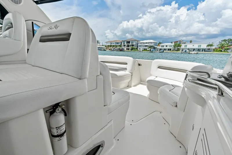 Slide: The Image of 2006 Sea Ray 38 Sundancer 'Ty One On' - 5557491
