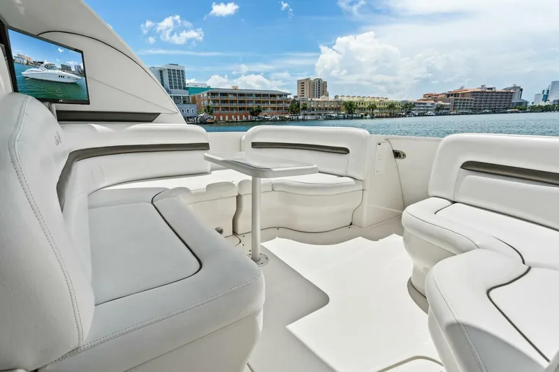 Slide: The Image of 2006 Sea Ray 38 Sundancer 'Ty One On' - 5557492