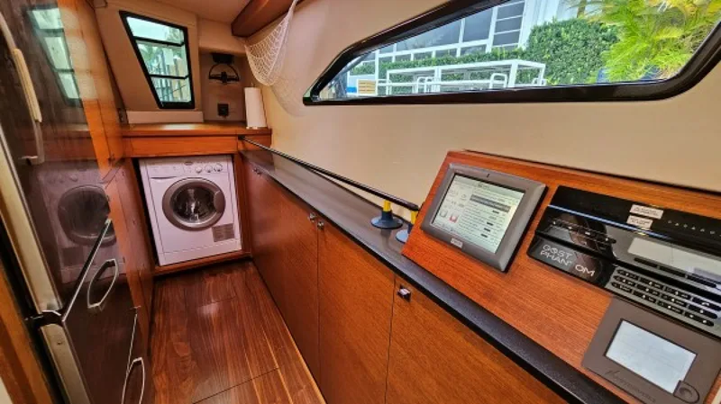 Slide: The Image of Used Sail Catamaran for sale 2014 Gunboat 55 - VANDAL - 5557714