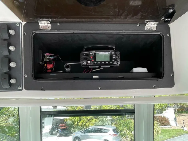 Slide: The Image of Boston Whaler 280 Outrage 2011 - 5558041