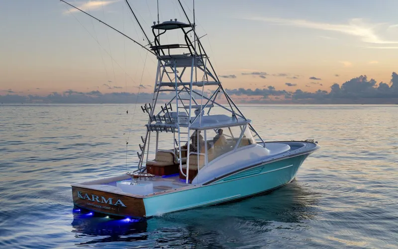 Slide: The Image of Winter Custom 46 Walkaround 2019 - 5581575