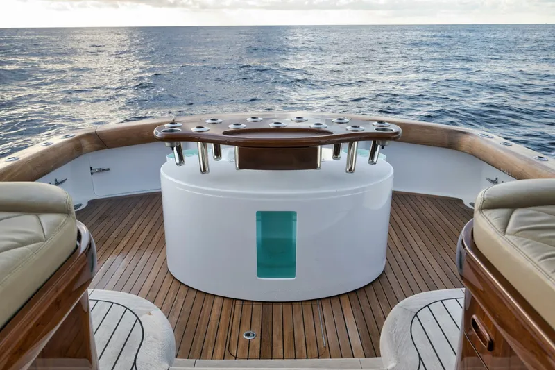 Slide: The Image of Winter Custom 46 Walkaround 2019 - 5581552