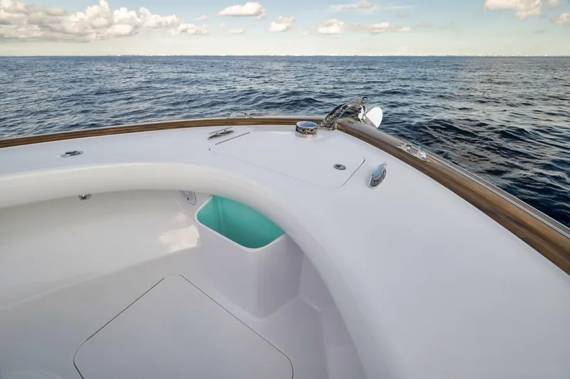 Slide: The Image of Winter Custom Yachts 46 Walkaround 2019 - 5581492
