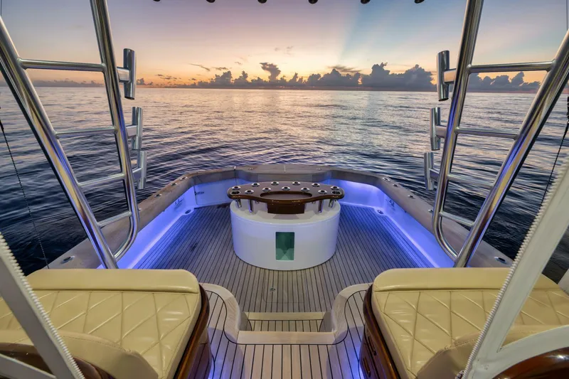 Slide: The Image of Winter Custom Yachts 46 Walkaround 2019 - 5581532