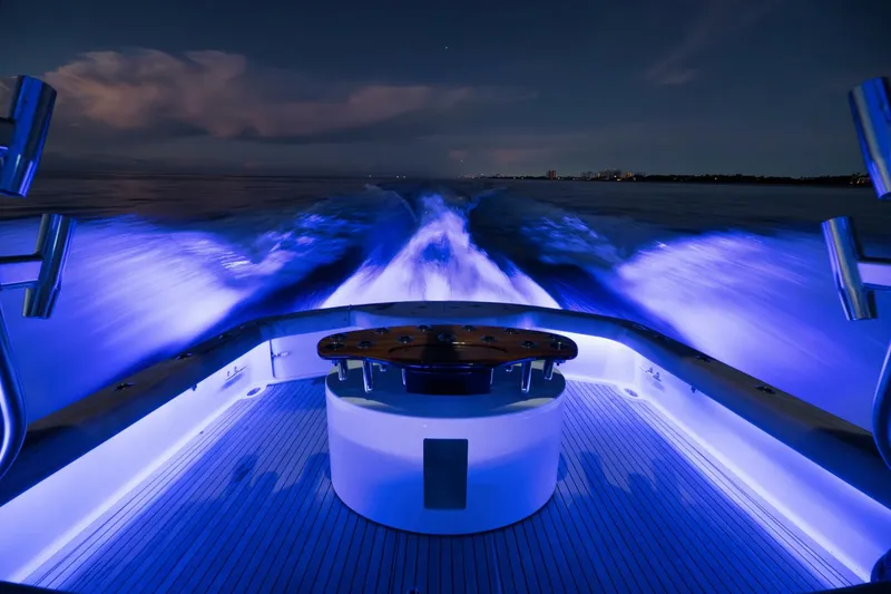 Slide: The Image of Winter Custom Yachts 46 Walkaround 2019 - 5581553