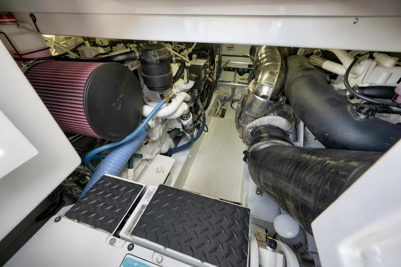 Slide: The Image of Winter Custom Yachts 46 Walkaround 2019 - 5581563