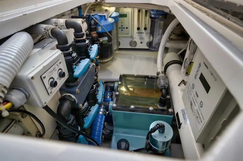 Slide: The Image of Winter Custom Yachts 46 Walkaround 2019 - 5581567