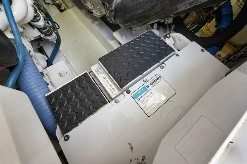 Slide: The Image of Winter Custom Yachts 46 Walkaround 2019 - 5581571