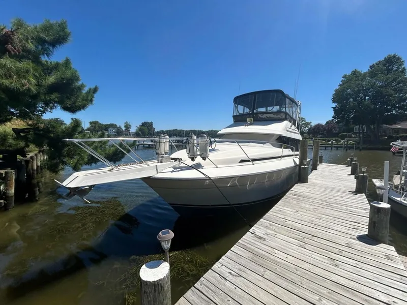 The Image of Silverton 34 Convertible 1990 - 5558218