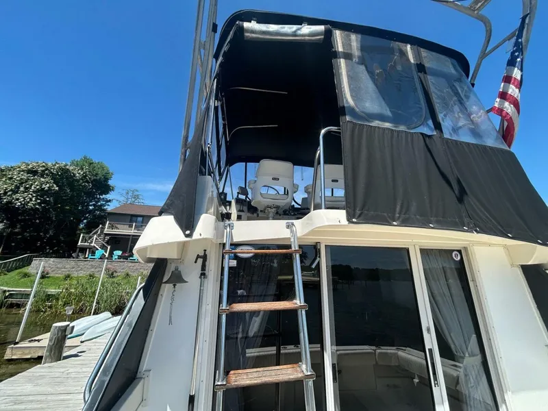 Slide: The Image of Silverton 34 Convertible 1990 - 5558155