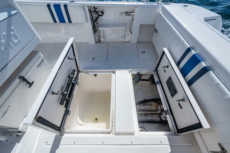 Slide: The Image of Intrepid 327 Center Console 2011 - 5558459