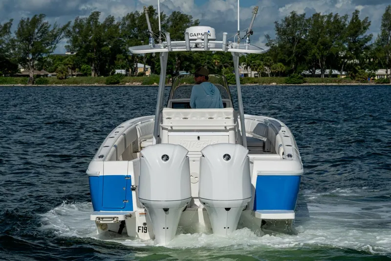 Slide: The Image of Intrepid 327 Center Console 2011 - 5558471