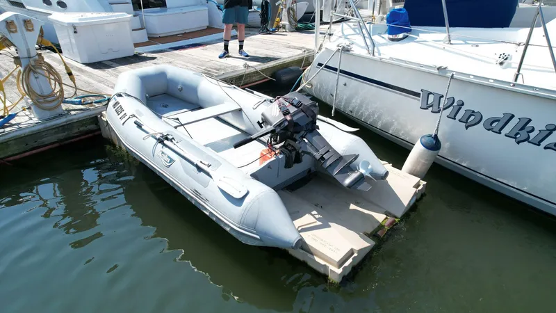 Slide: The Image of Hunter 43 1991 - 5575937