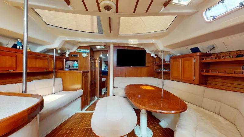 Slide: The Image of Hunter 43 1991 - 5575946