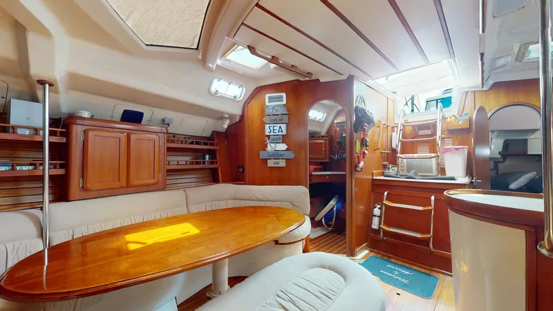 Slide: The Image of Hunter 43 1991 - 5575947