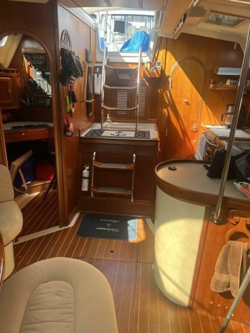 Slide: The Image of Hunter 43 1991 - 5607886