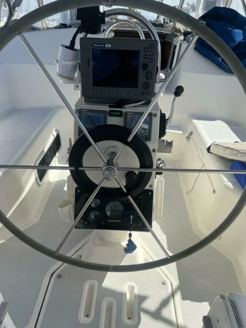 Slide: The Image of Hunter 43 1991 - 5607884