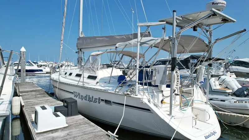 Slide: The Image of Hunter 43 1991 - 5575926