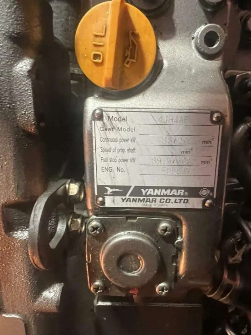 Slide: The Image of Hunter 43 1991 - 5607888