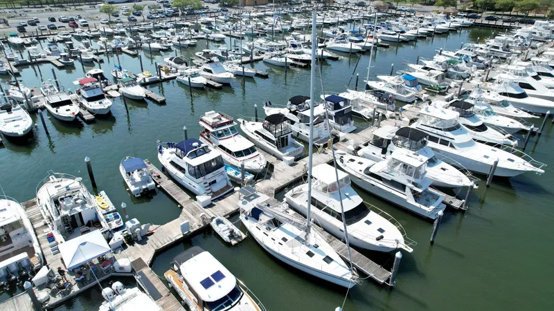 Slide: The Image of Hunter 43 1991 - 5575936