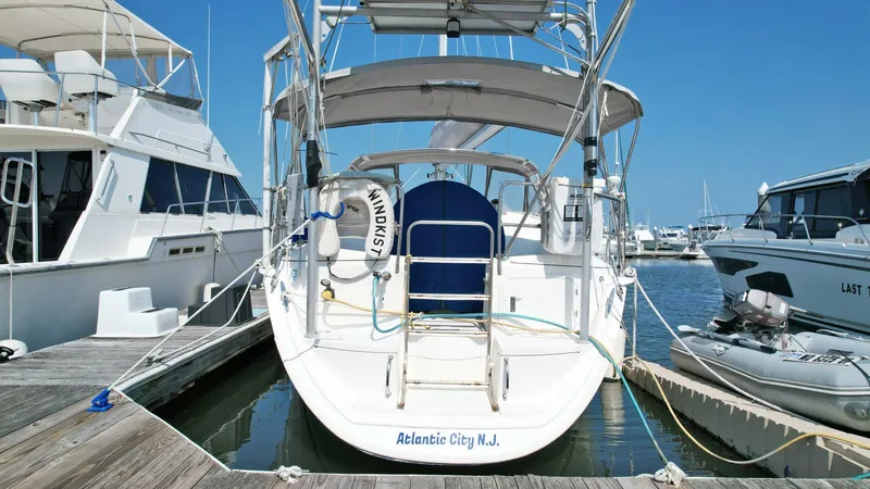 Slide: The Image of Hunter 43 1991 - 5575929