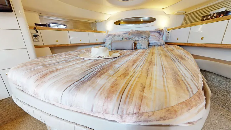 Slide: The Image of Maxum 4100 1999 - 5575972