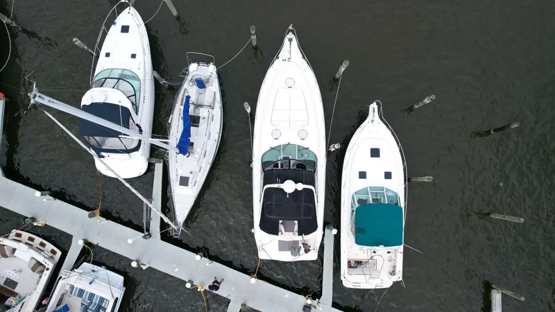 Slide: The Image of Maxum 4100 1999 - 5575959