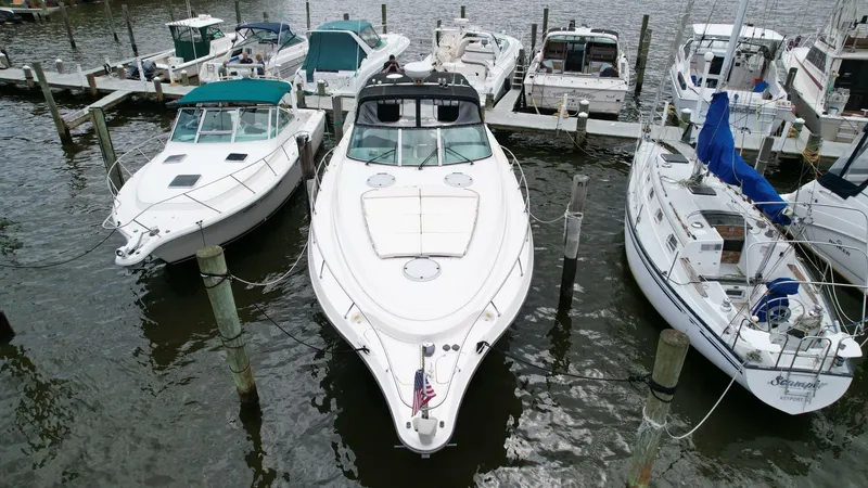 Slide: The Image of Maxum 4100 1999 - 5575965