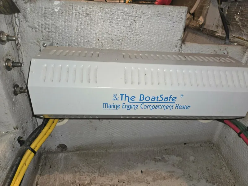 Slide: The Image of Silverton 392 Aft Cabin Motor Yacht 2003 - 5558641