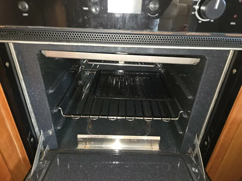 Slide: The Image of Silverton 392 Aft Cabin Motor Yacht 2003 - 5558612