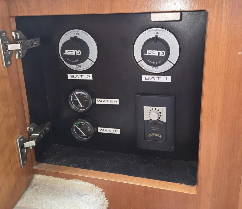 Slide: The Image of Silverton 392 Aft Cabin Motor Yacht 2003 - 5558616