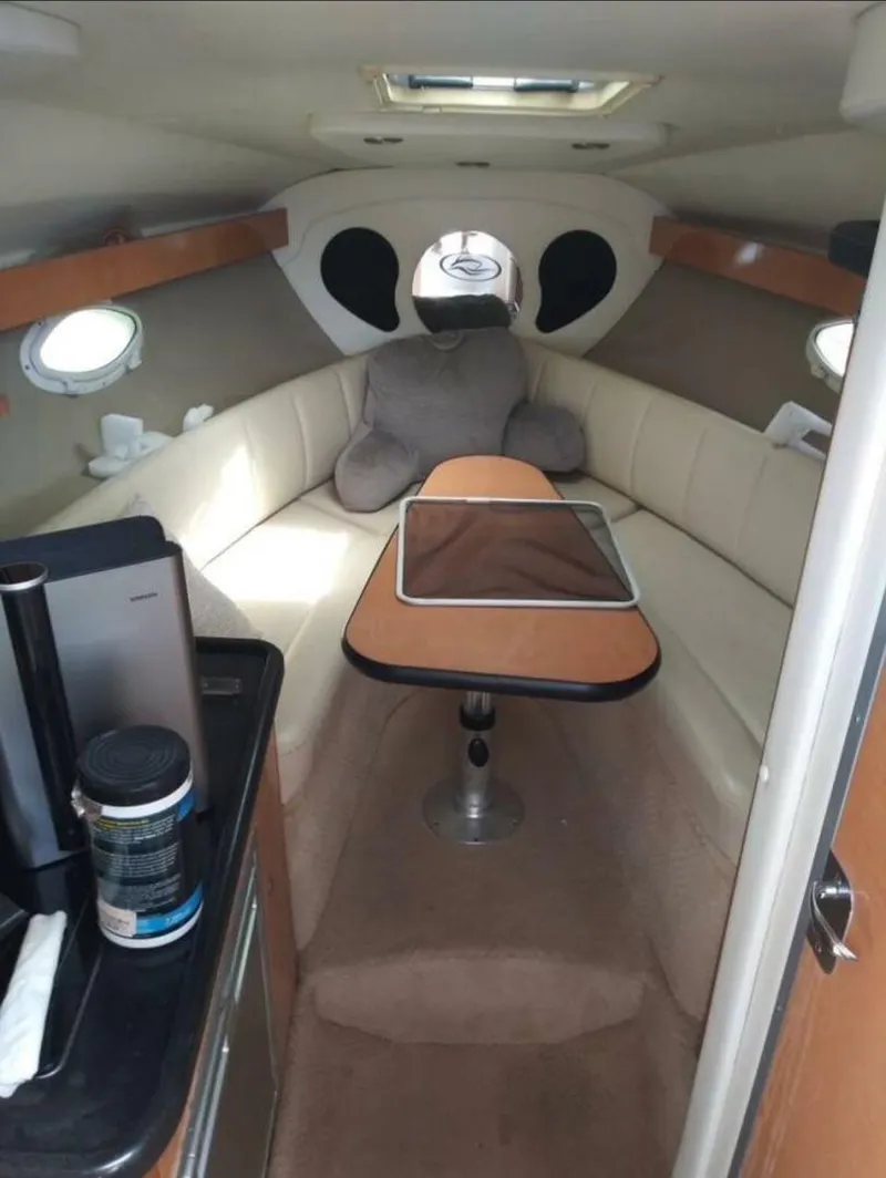 Slide: The Image of Rinker 280 Express Cruiser 2009 - 5558712